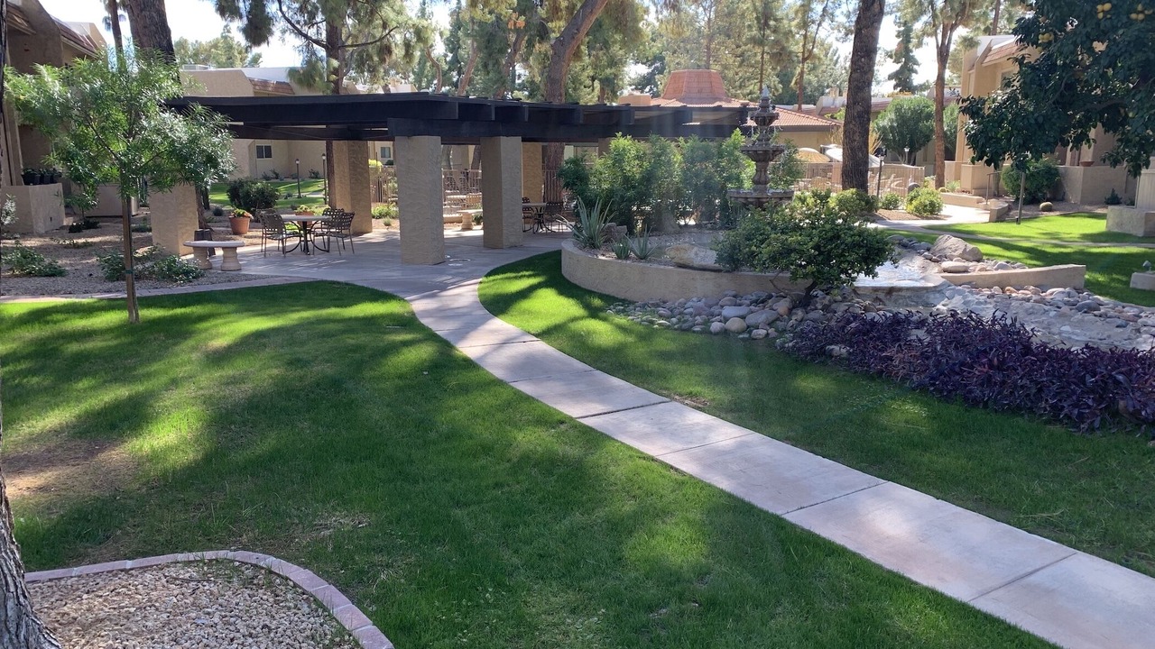Photo of Outdoor in Winfield Place