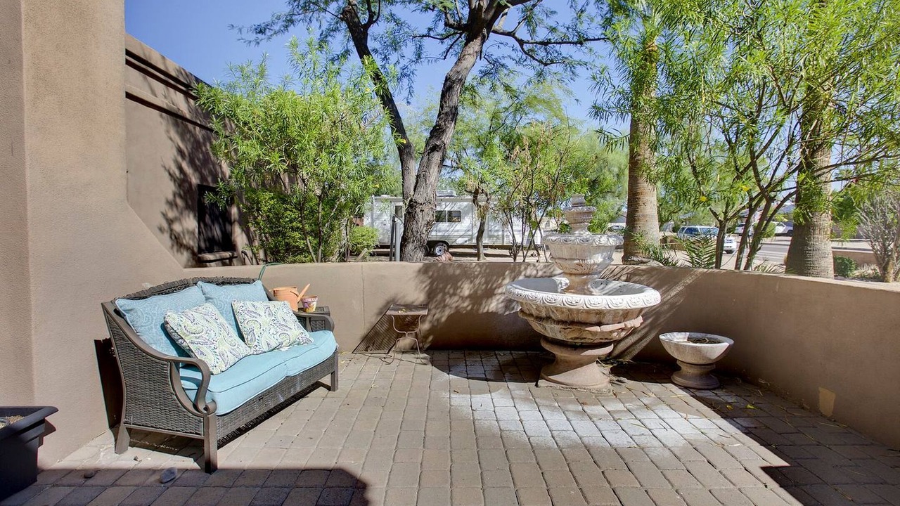 Photo of Patio Balcony in Shea North Estates