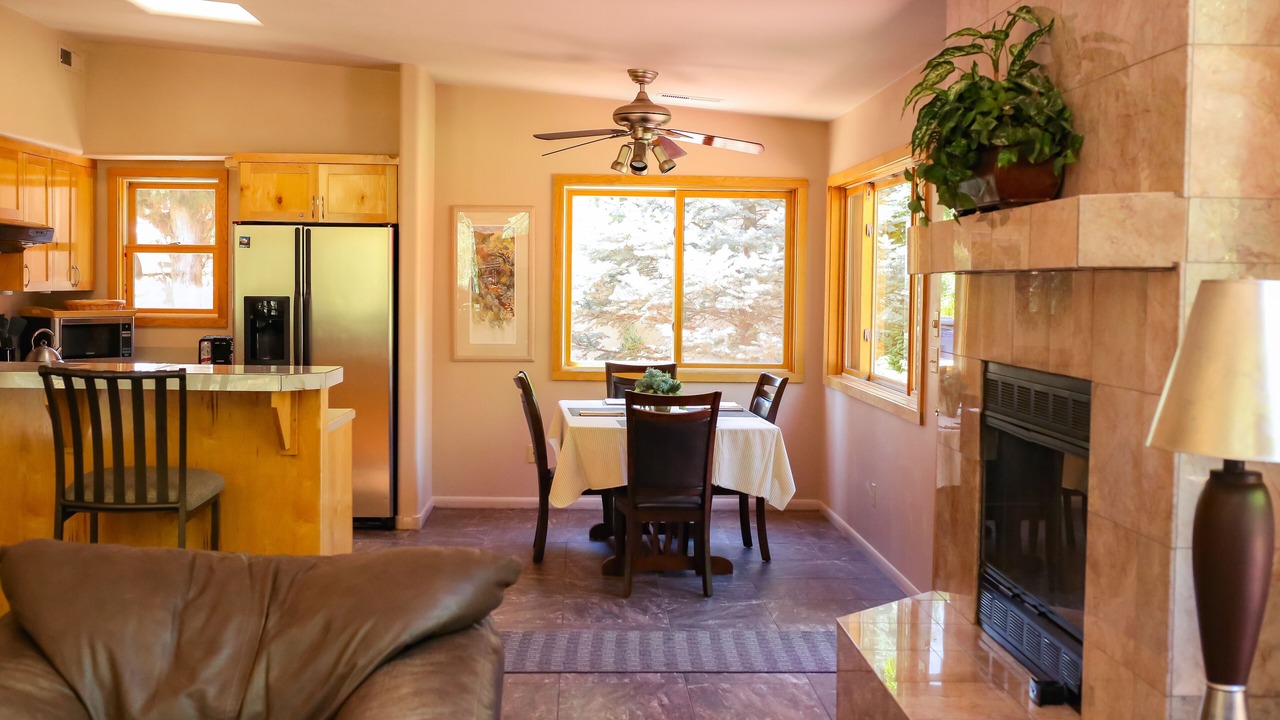 Photo of Livingroom in Zion National Park South Entrance