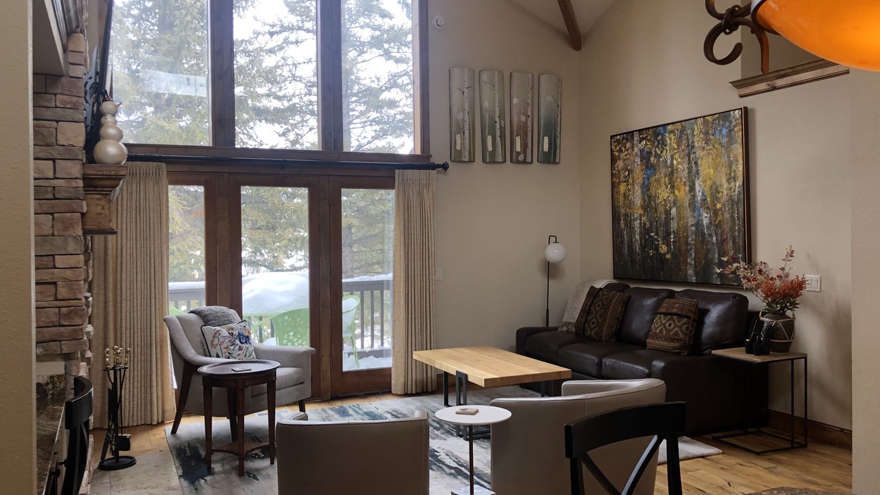Photo of Livingroom in Deer Valley