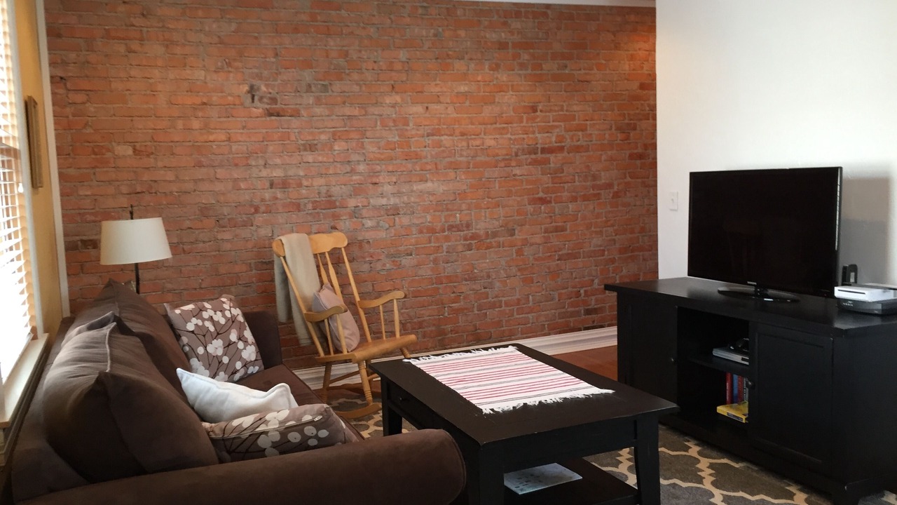 Photo of Livingroom in Riverfront