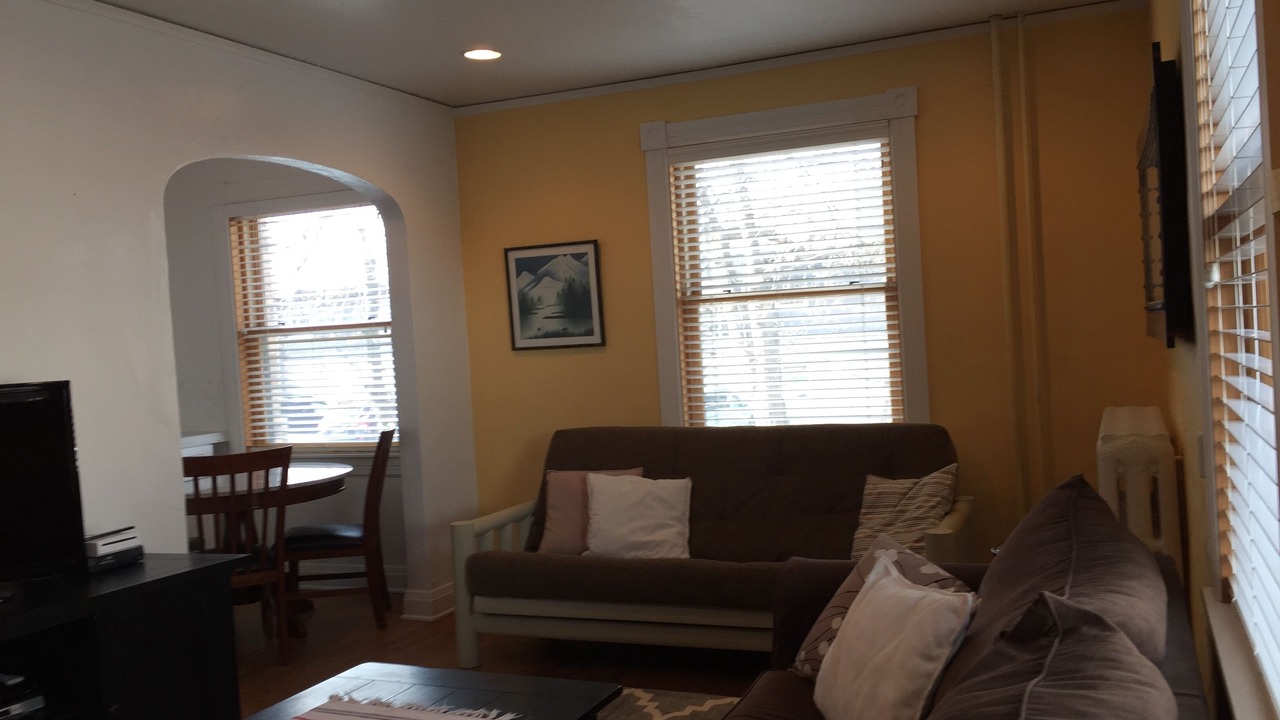 Photo of Livingroom in Riverfront