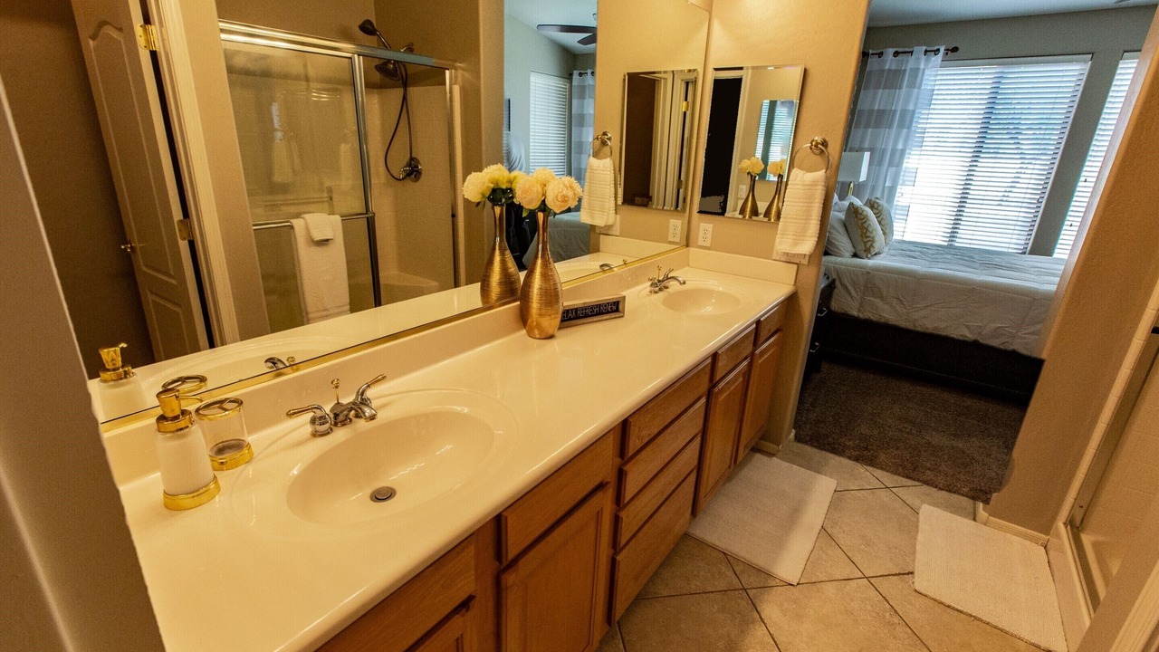 Photo of Bathroom in Alta Mesa
