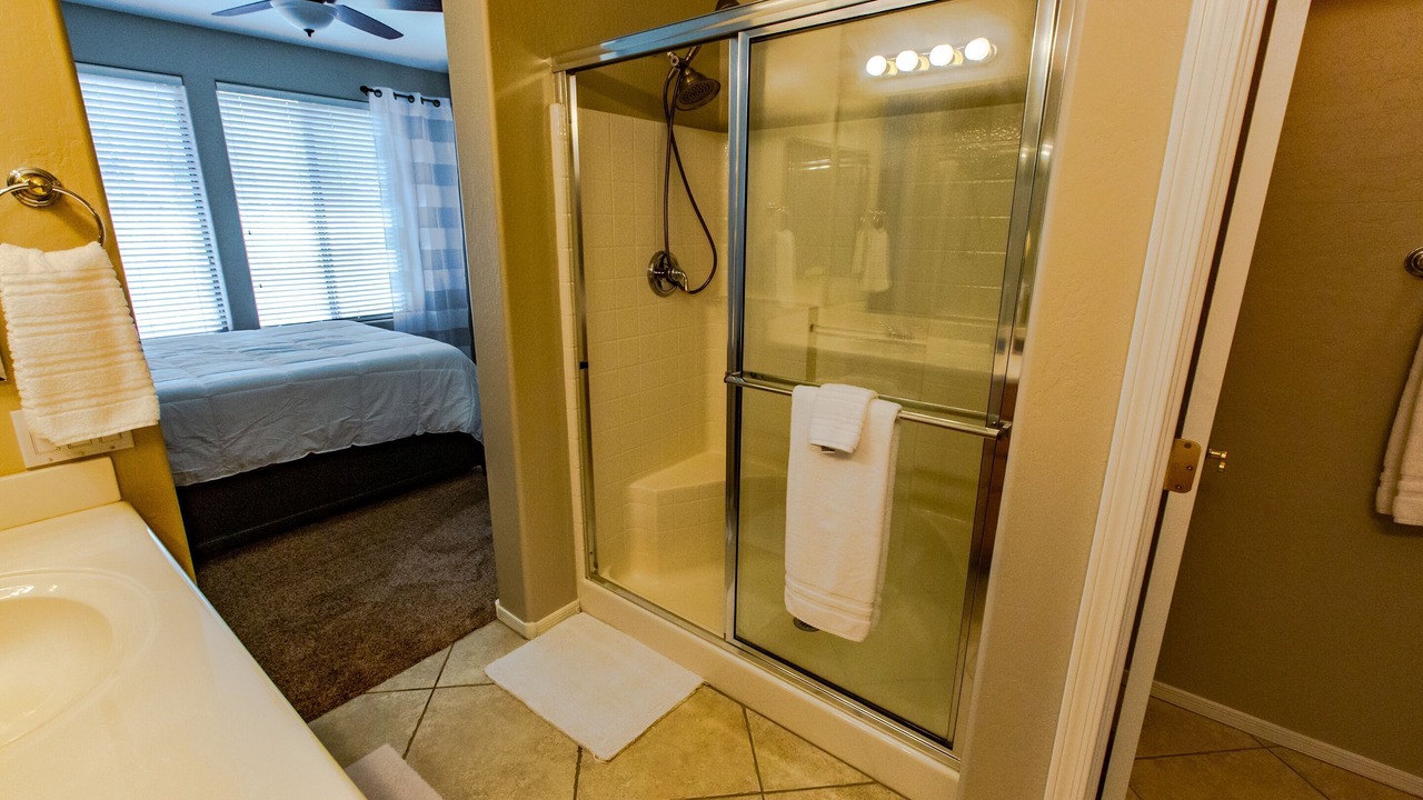 Photo of Bathroom in Alta Mesa