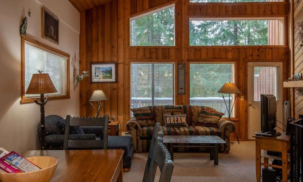 Photo of Livingroom in Whitefish