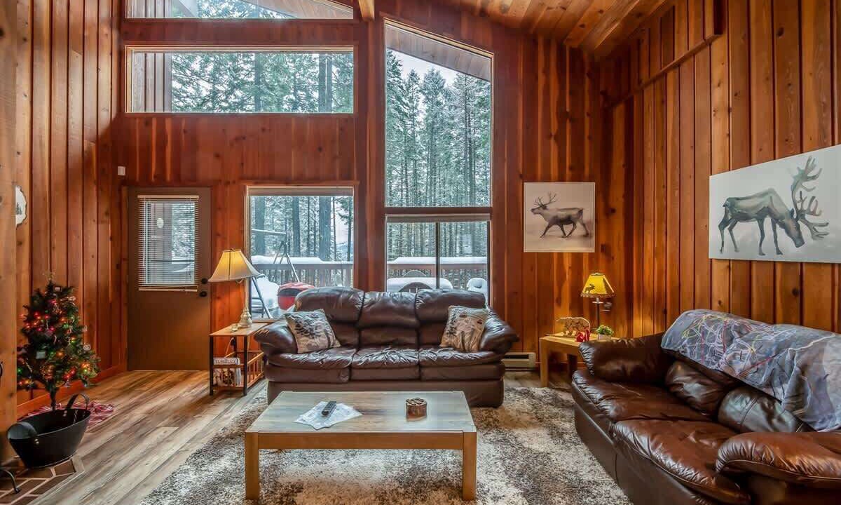 Photo of Livingroom in Whitefish