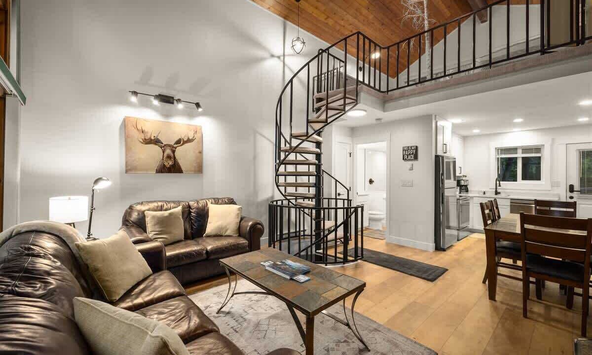Photo of Livingroom in Whitefish
