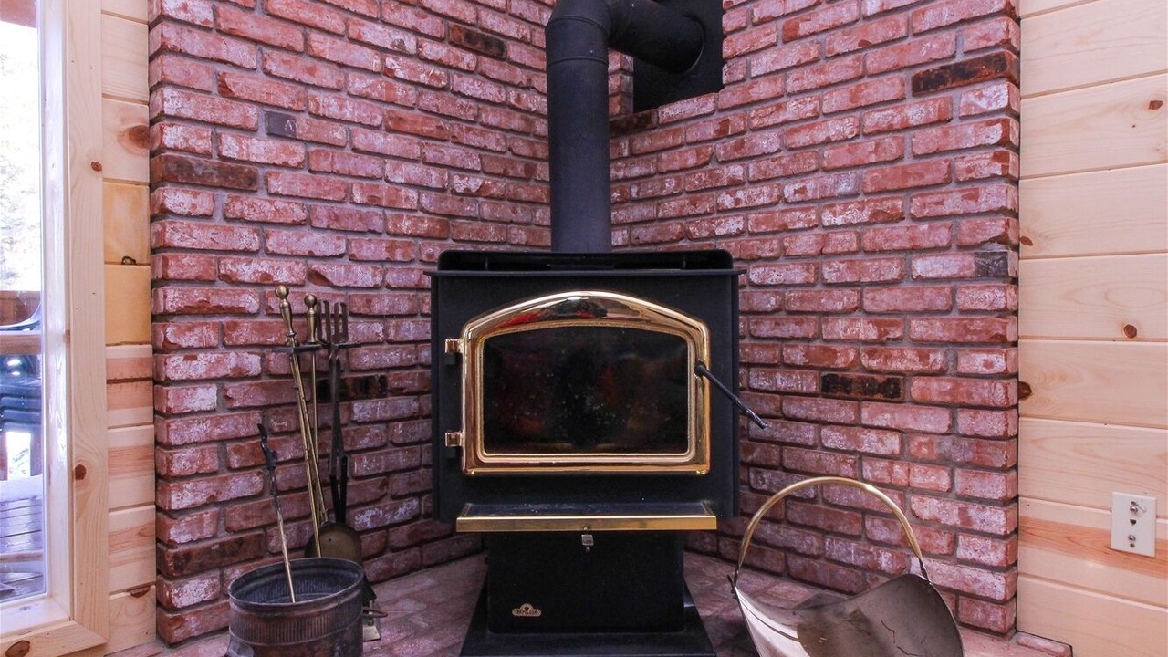 Photo of Livingroom in Meadow View Heights