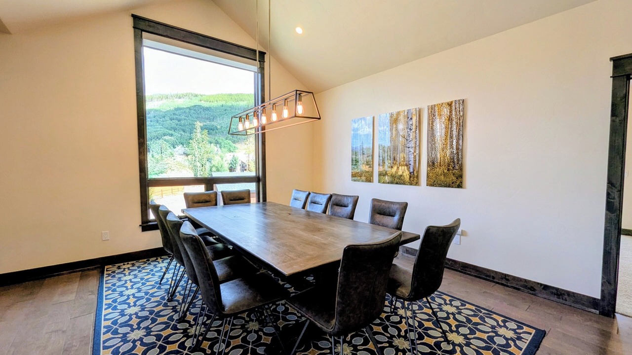 Photo of Bedroom in River Run