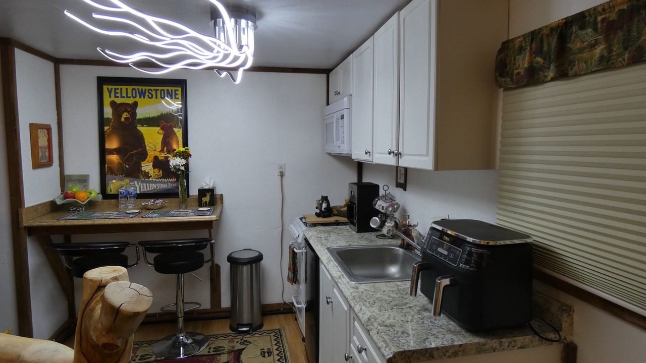 Photo of Kitchen in West Yellowstone