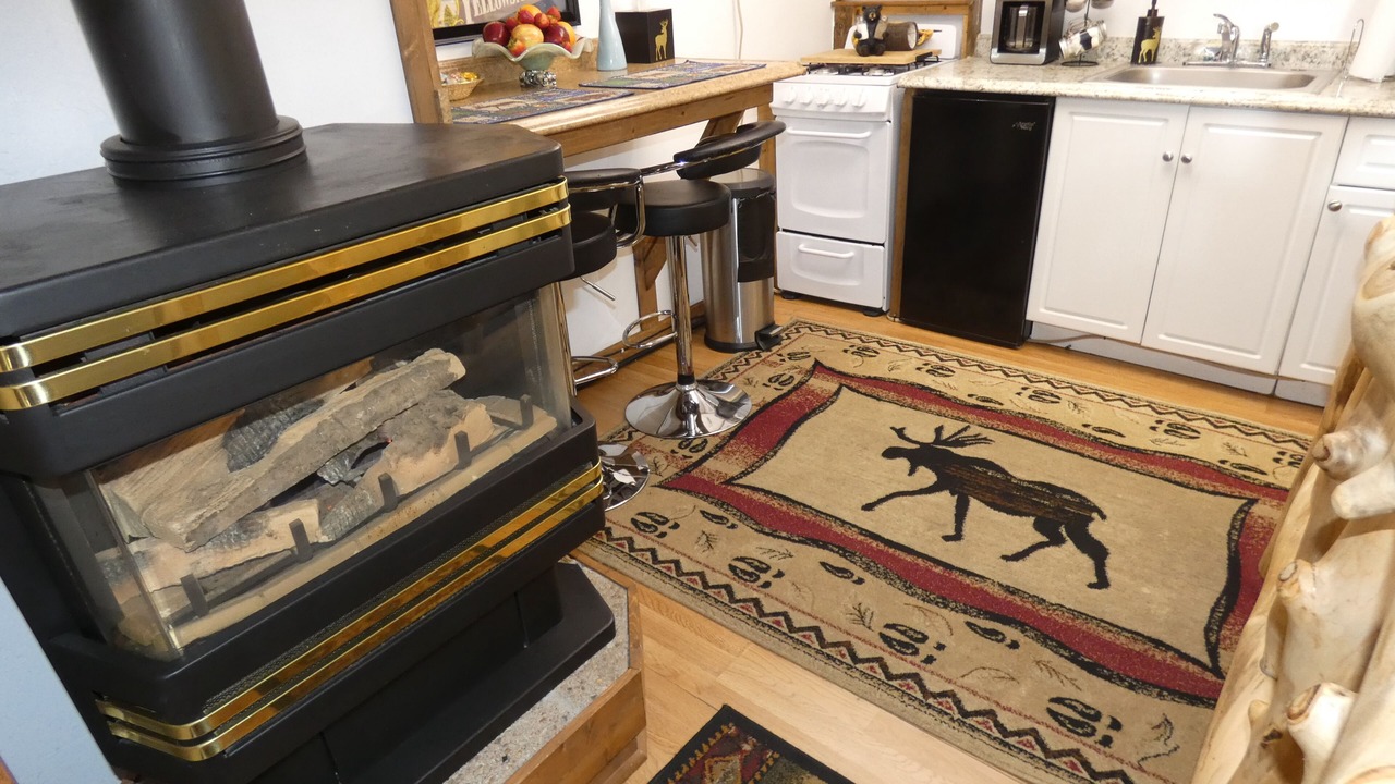 Photo of Kitchen in West Yellowstone