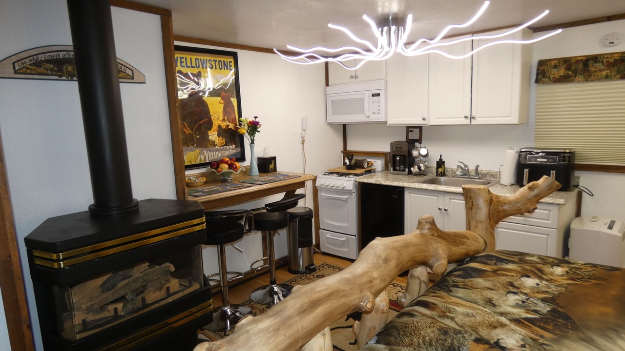 Photo of Kitchen in West Yellowstone