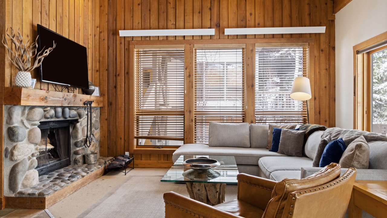 Photo of Livingroom in Teton Village