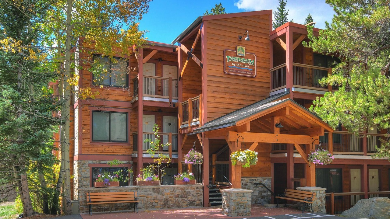 Photo of Outdoor in Peak 9