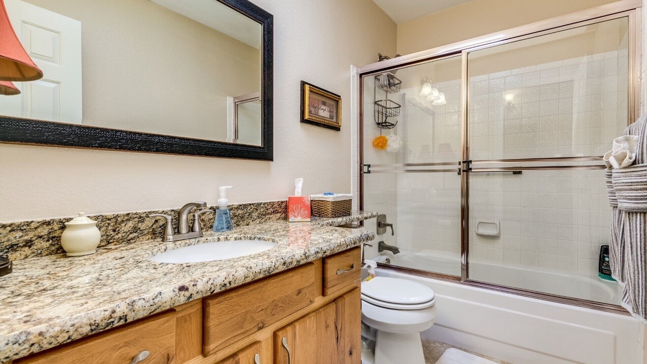 Photo of Bathroom in Alta Mesa
