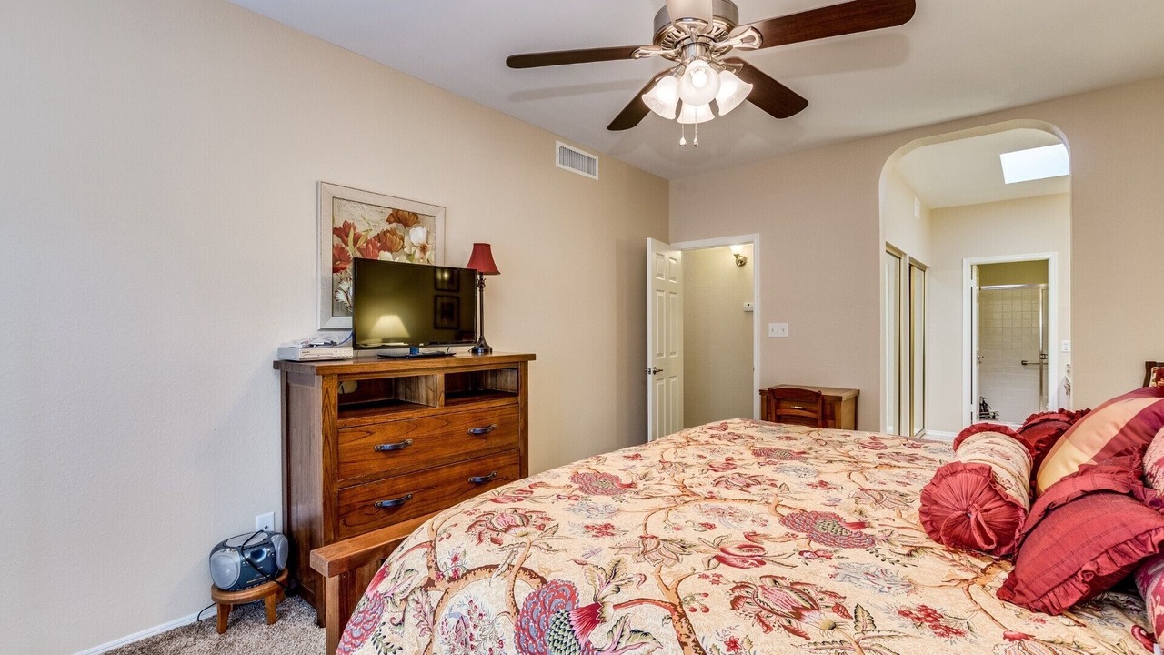 Photo of Bedroom in Alta Mesa