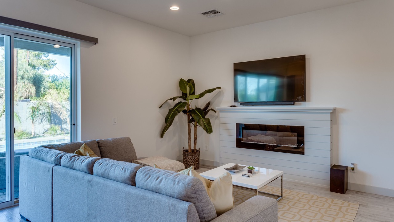 Photo of Livingroom in Cox Heights