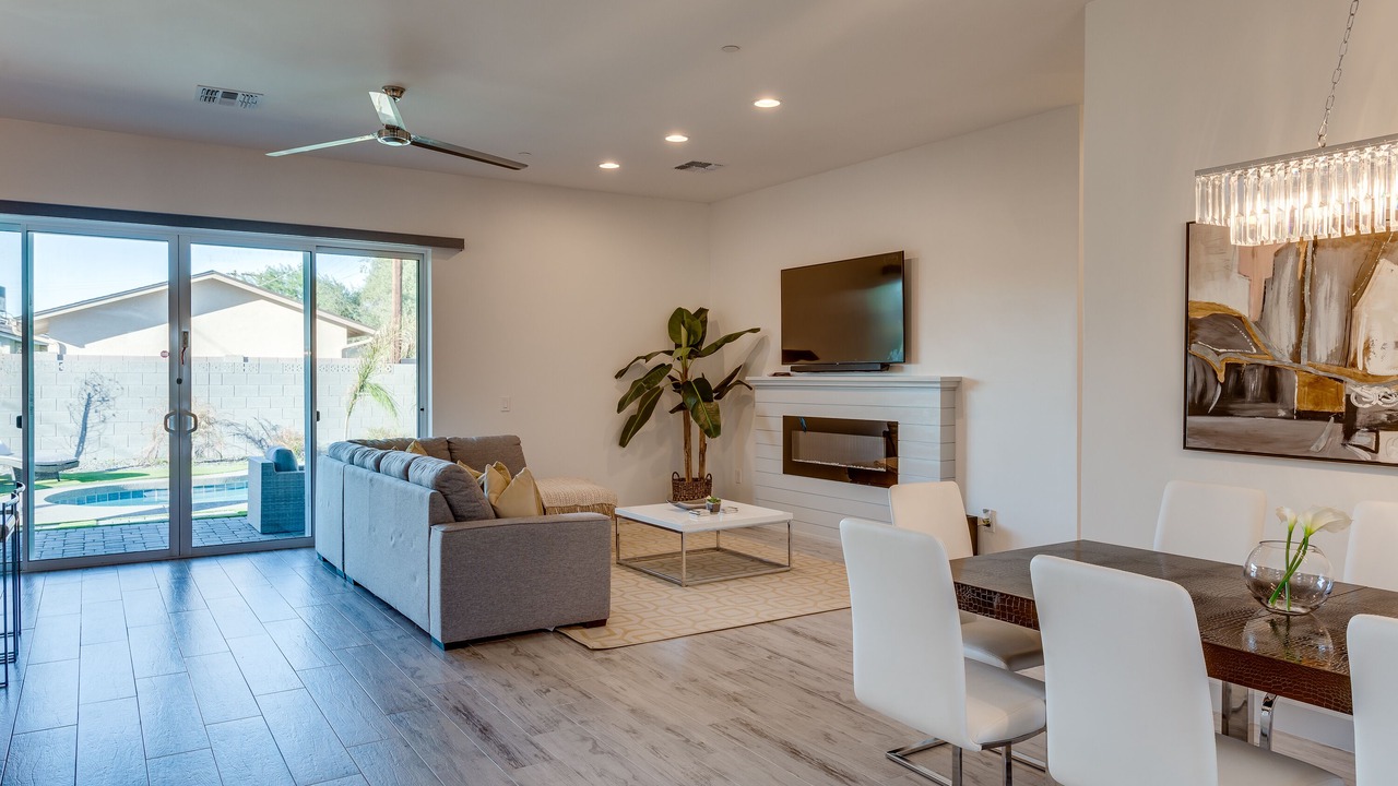 Photo of Livingroom in Cox Heights