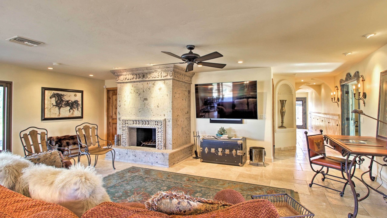 Photo of Livingroom in Tortolita