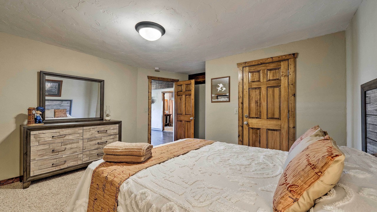 Photo of Bedroom in Star Valley Ranch