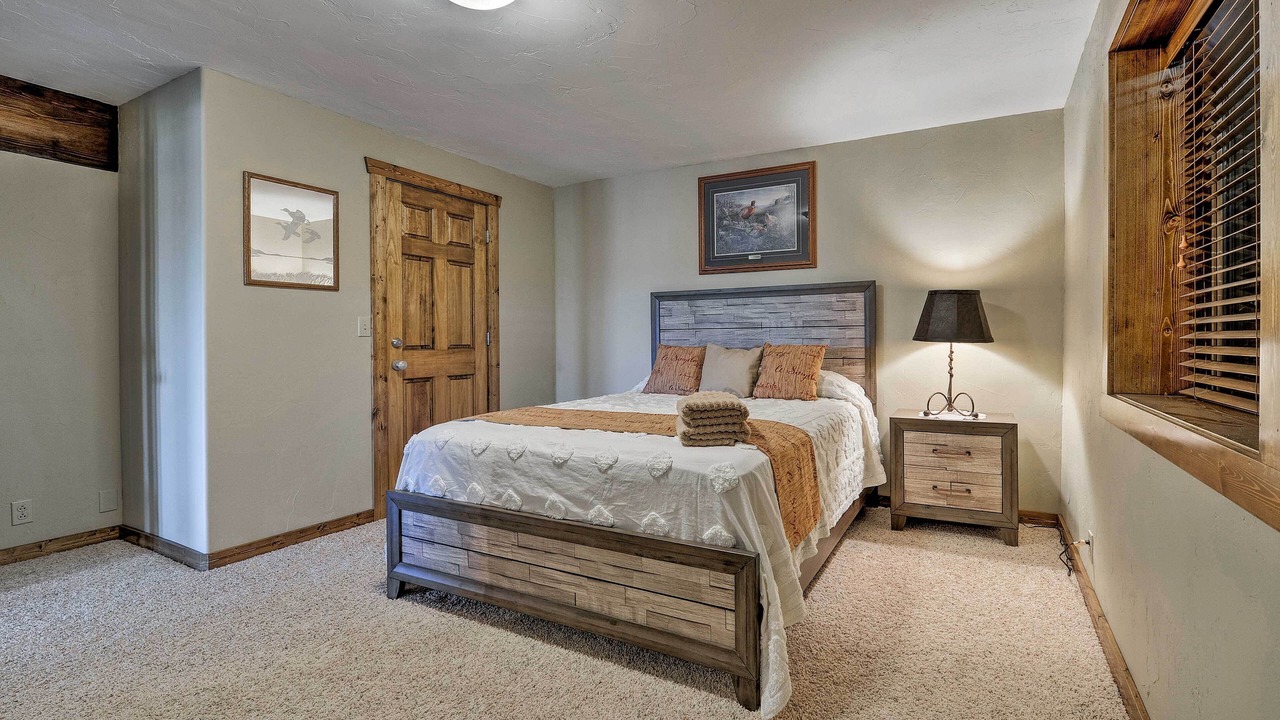 Photo of Bedroom in Star Valley Ranch