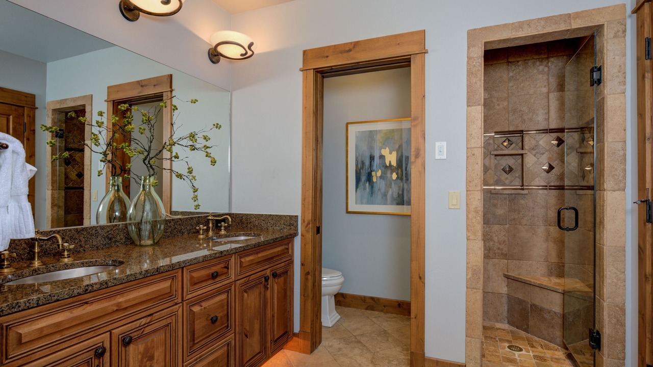 Photo of Bathroom in Big Sky