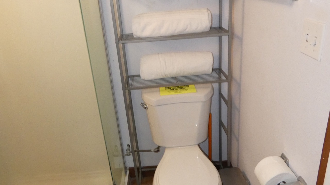 Photo of Bathroom in West Yellowstone