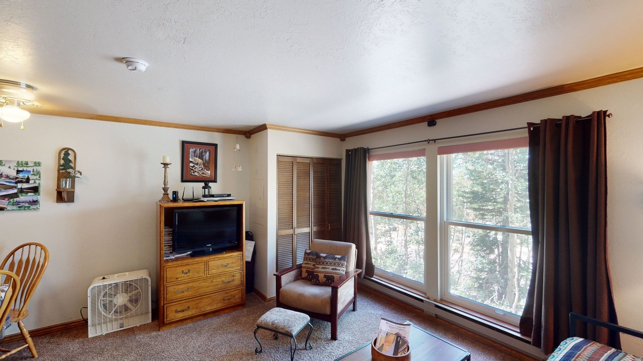 Photo of Livingroom in Brian Head