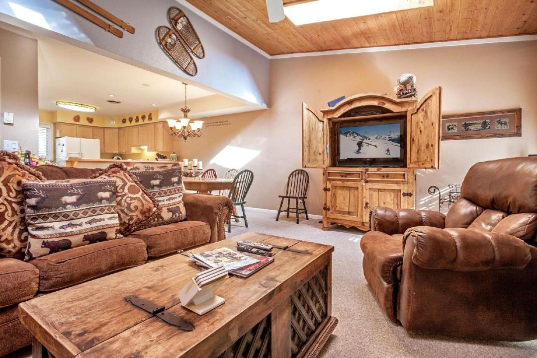 Photo of Livingroom in Intermountain