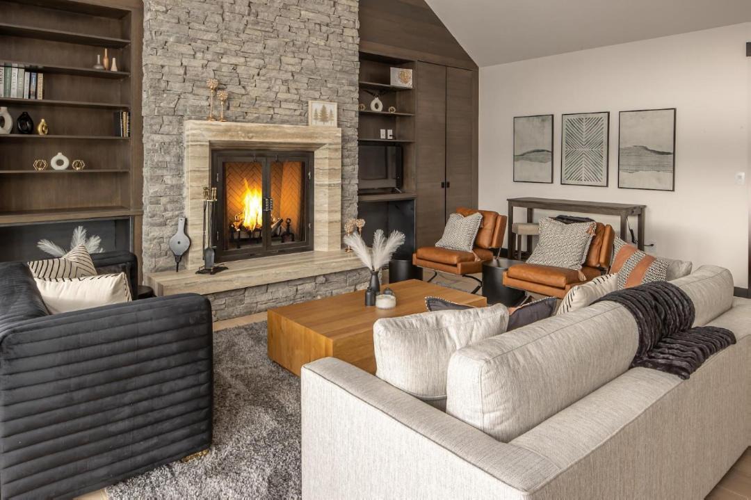 Photo of Livingroom in Big Sky