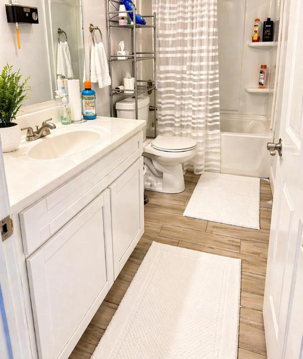 Photo of Bathroom in South Mountain