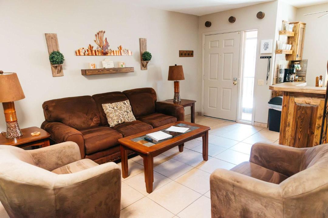Photo of Livingroom in Green Valley