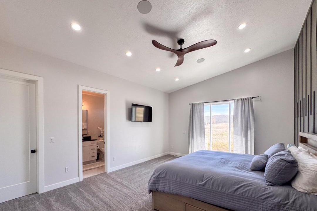 Photo of Bedroom in Sweetwater