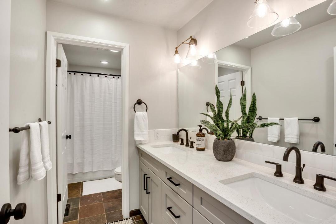 Photo of Bathroom in Cottonwood Heights