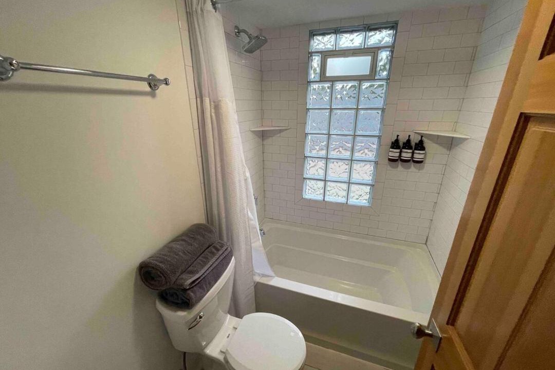Photo of Bathroom in Dundee-Happy Hollow Historic District