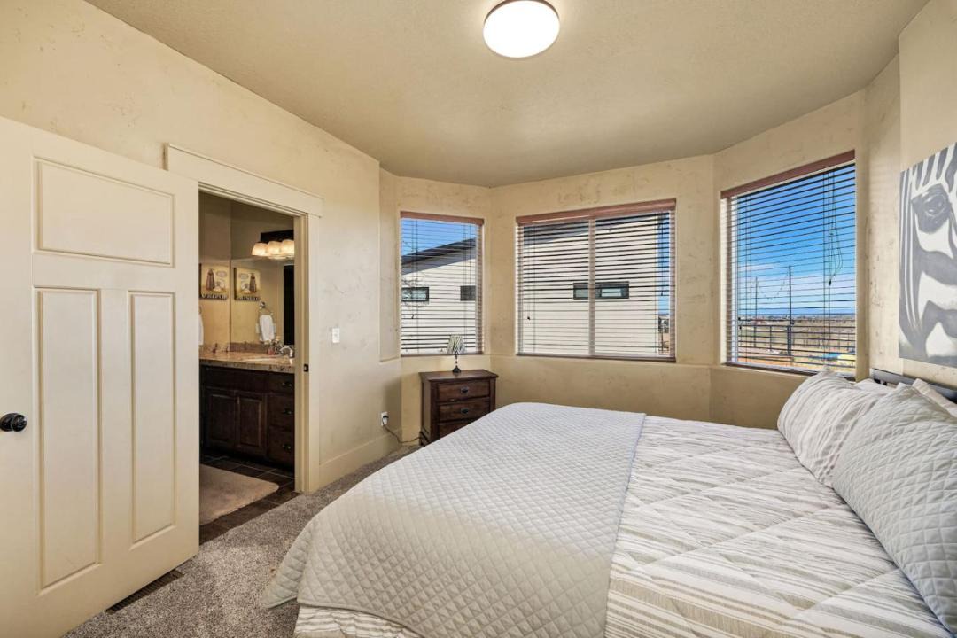 Photo of Bedroom in Garden City