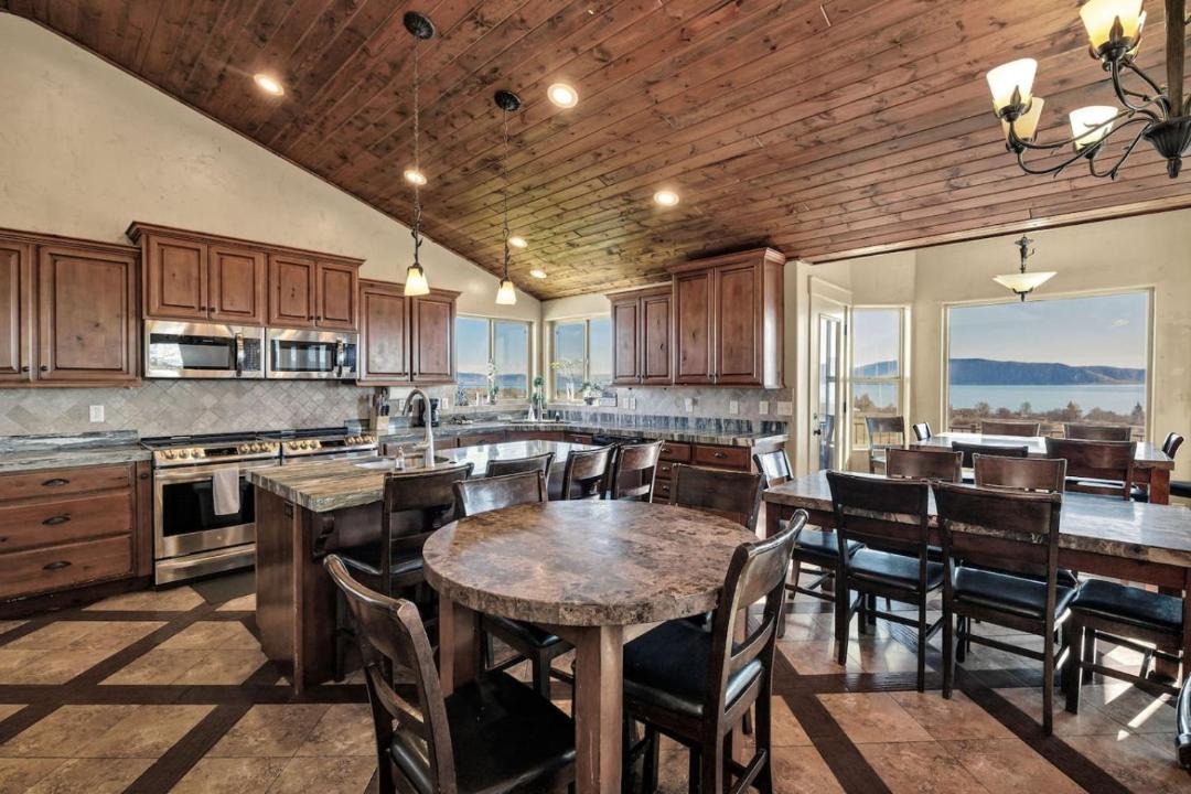 Photo of Kitchen in Garden City