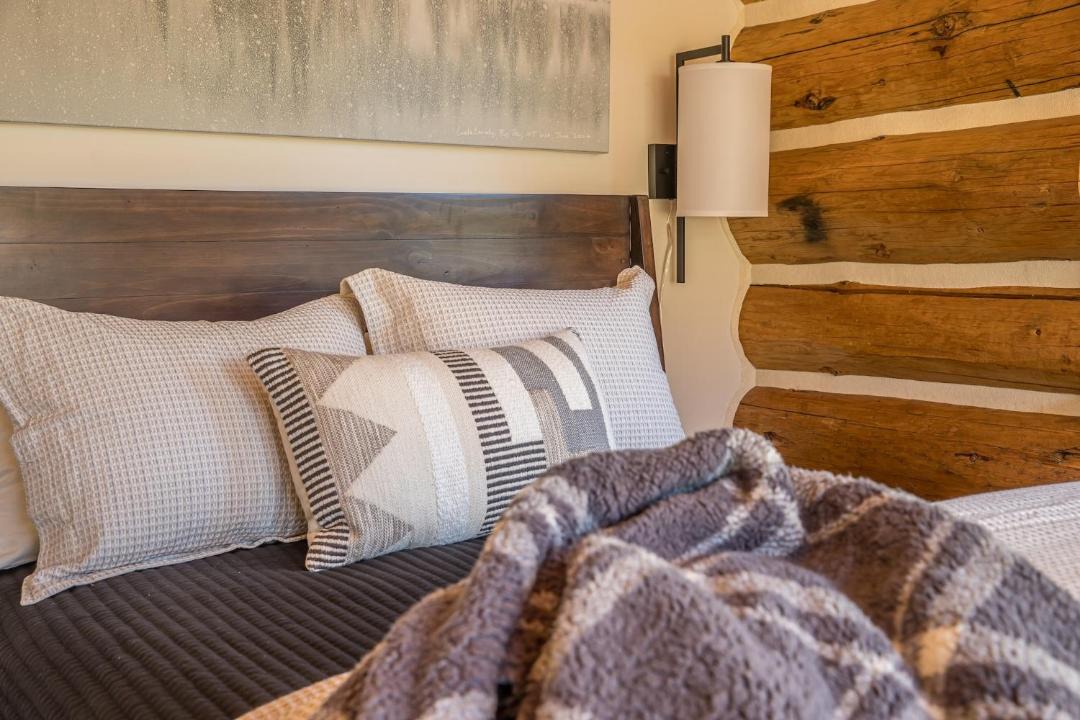 Photo of Bedroom in Powder Ridge