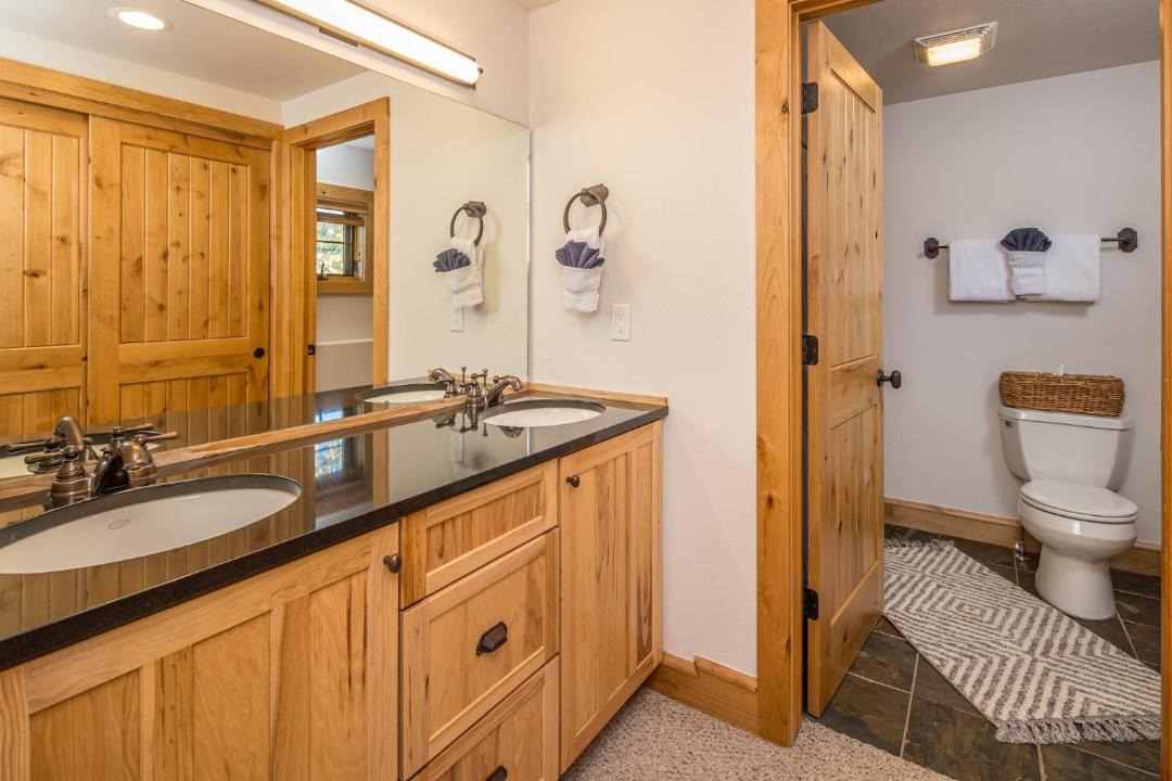Photo of Bathroom in Powder Ridge