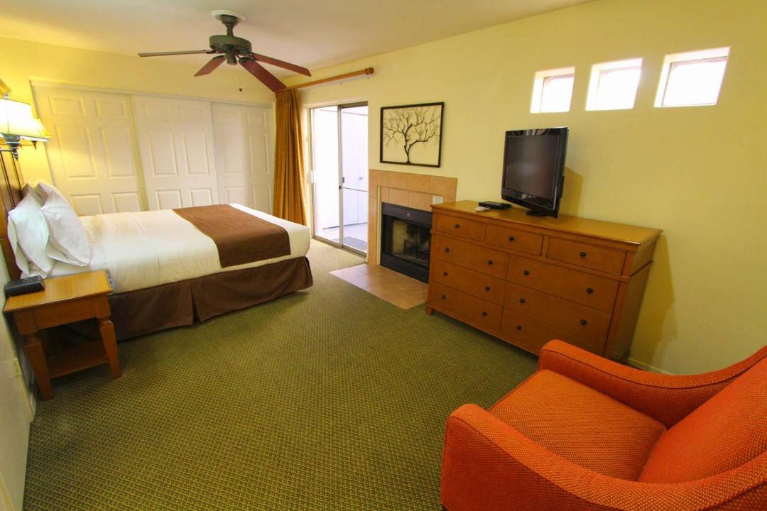 Photo of Bedroom in Cave Creek