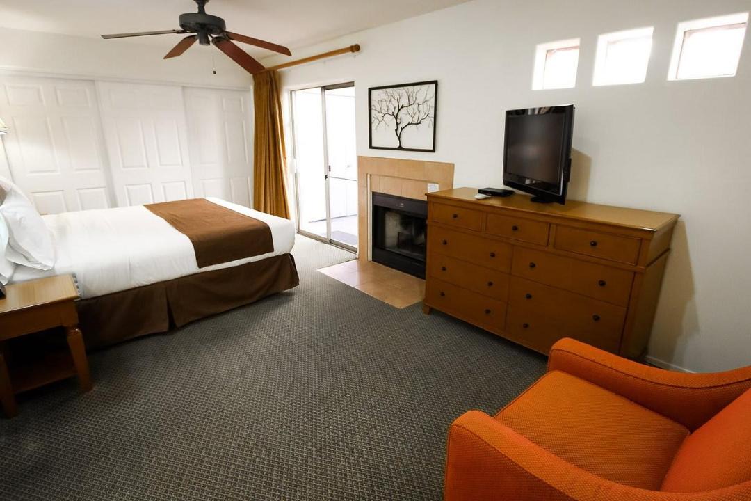 Photo of Bedroom in Cave Creek
