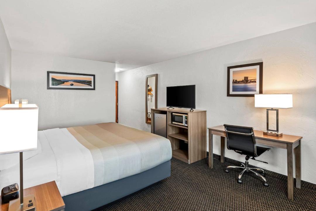 Photo of Bedroom in West Des Moines