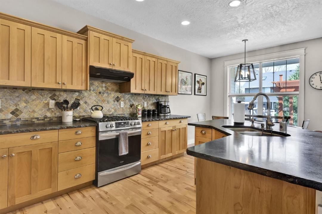 Photo of Kitchen in Garden City