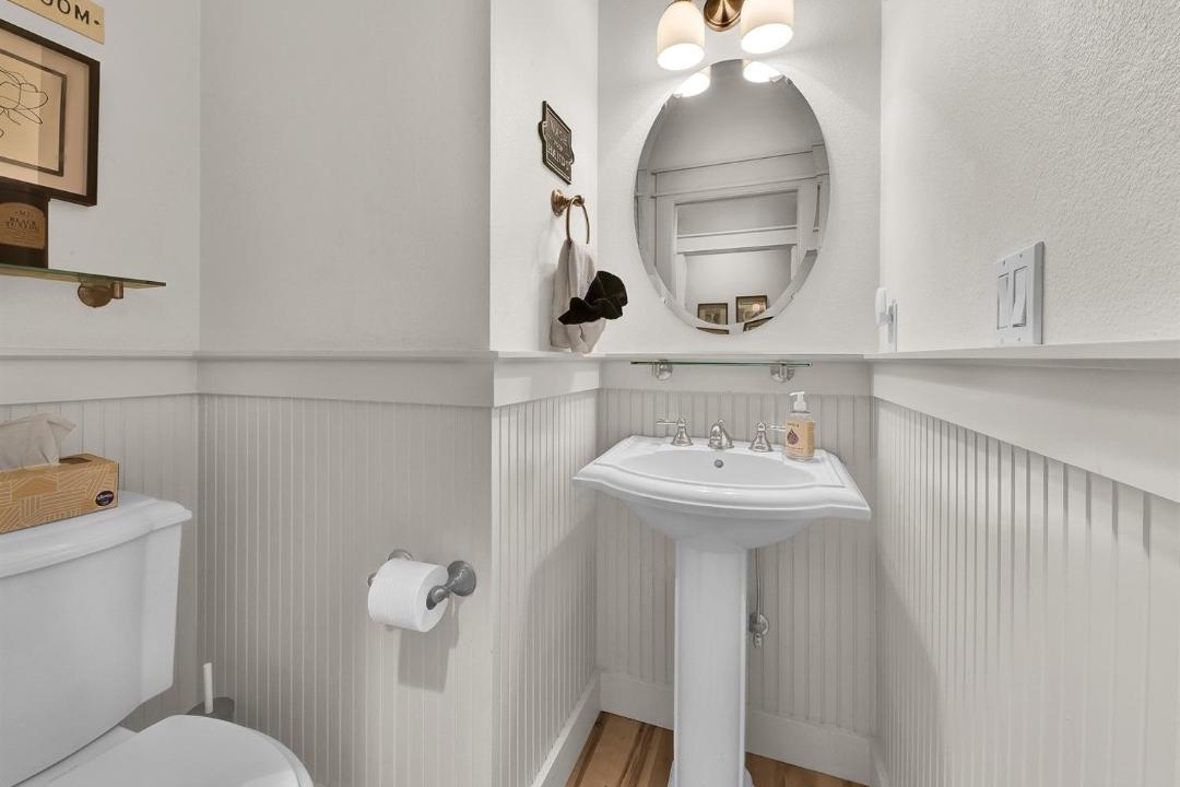 Photo of Bathroom in Garden City