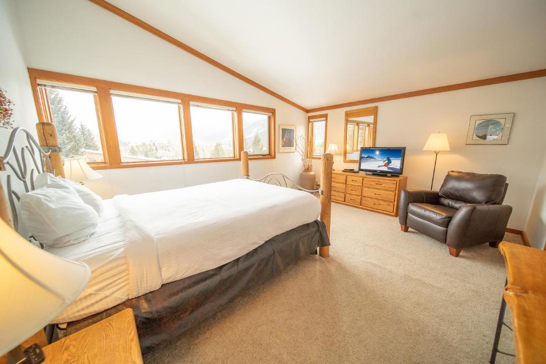 Photo of Bedroom in Keystone