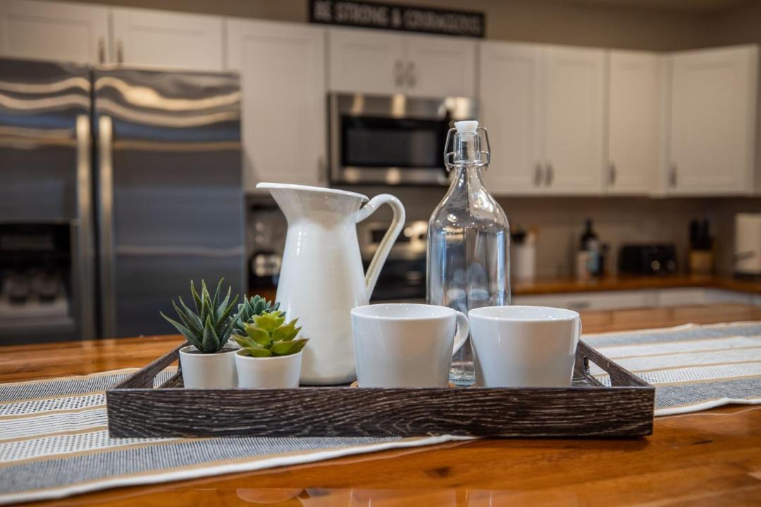Photo of Kitchen in Scottsdale Estates Six