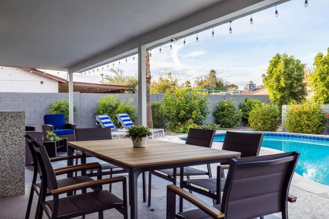 Photo of Patio Balcony in Paradise Valley Village