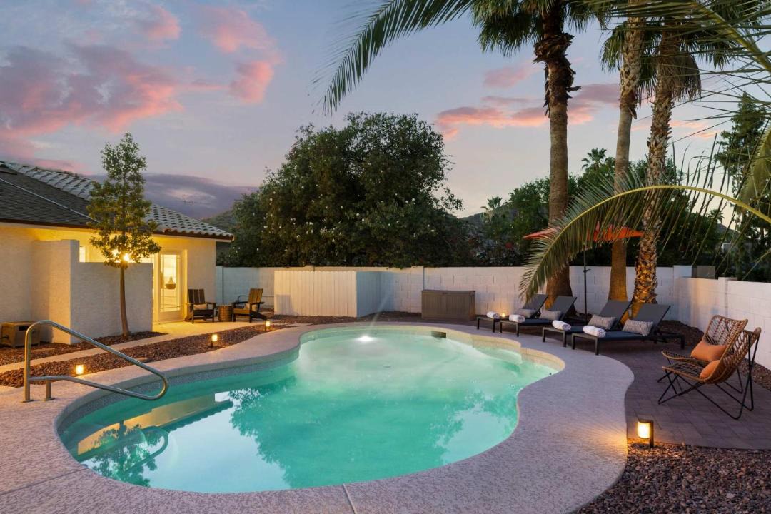 Photo of Others in Paradise Valley Village