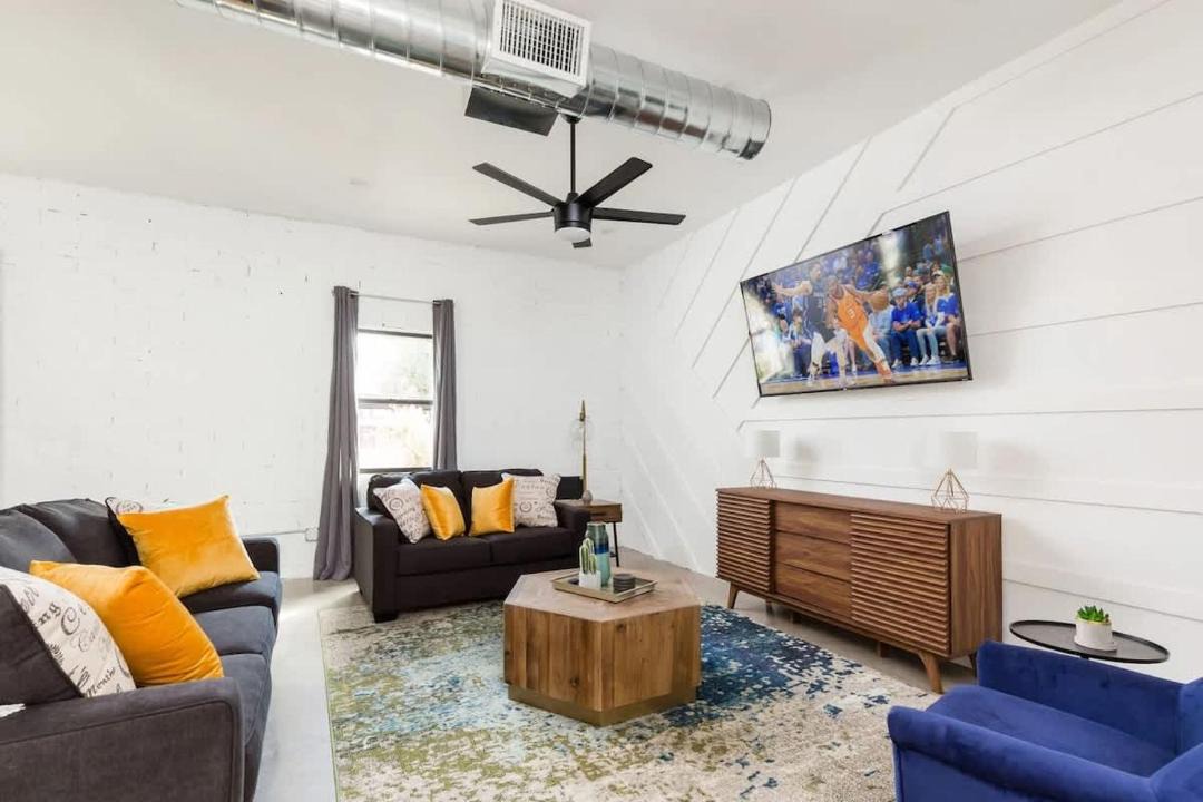 Photo of Livingroom in South Scottsdale