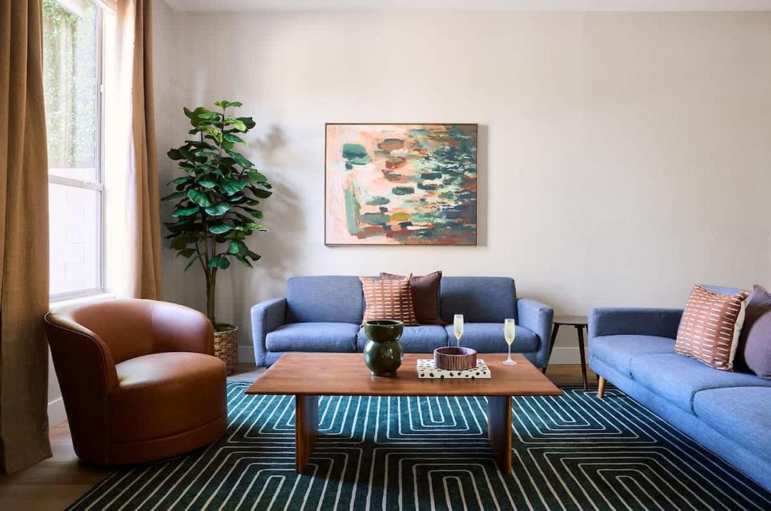 Photo of Livingroom in Camelback East
